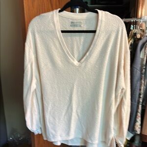 Urban Outfitters Off-White Knit v neck sweatshirt